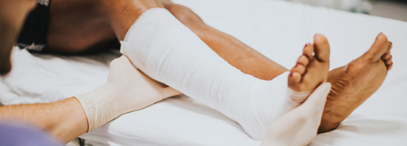 باز کردن گچ در منزل