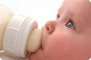 اهمیت شیر مادر به شیر خشک 