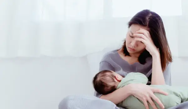 تفاوت علائم افسردگی بعد از زایمان سزارین و طبیعی چیست؟
